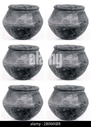 Kochtopf, Sasanian, Sasanian, Date Ca. A. D., Iran, Qasr-i Abu Nasr, Sasanian, Keramik, 6,75 Zoll (17,15 cm), Ceramics-Vessels Stockfoto