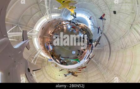 Chantilly, Virginia - 16. Februar 2020 - Steven F. Udvar-Hazy Center of the Smithsonian Air and Space Museum in Chantilly, Virginia in 360 Little p Stockfoto