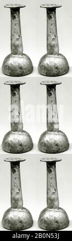 Parfümflasche aus Glas, Roman, Imperial, Datum Ende des 1. Bis 3. Jahrhunderts A.D., Roman, Freigeblasen; geblasen, H.: 6 3/4 Zoll (17,2 cm), Glas Stockfoto