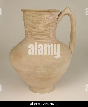 Unglasierter Ewer, Ewer, 9. Bis 10. Jahrhundert, Im Iran Ausgegraben, Nishapur, Steingut; inkisiert, unglasiert, H. 9 Zoll (22,8 cm), Durchm. 7 1/16 Zoll (18 cm), Keramik Stockfoto