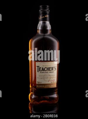 Berlin - 15. JANUAR 2020: Teacher's Highland Cream Blended Scotch Whiskey auf dem Ladenregal in Berlin Es ist eine Marke von Blended Scotch Whisky, der in Gla produziert wird Stockfoto