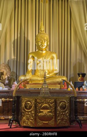 Kandy, Sri Lanka: 19.03.2019: Sri Dalada Maligawa buddhistischer Schrein mit verängstigtem Zahnrelikt von Budda. Stockfoto