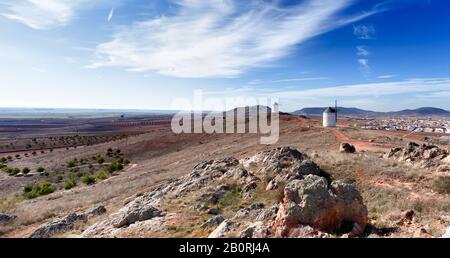 Touristische Ressourcen von Castilla-La Mancha. Kulturerbe, Natur, Feste und Traditionen, Wein und Gastronomie, Handwerk. Stockfoto