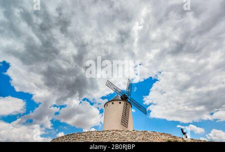 Touristische Ressourcen von Castilla-La Mancha. Kulturerbe, Natur, Feste und Traditionen, Wein und Gastronomie, Handwerk. Stockfoto