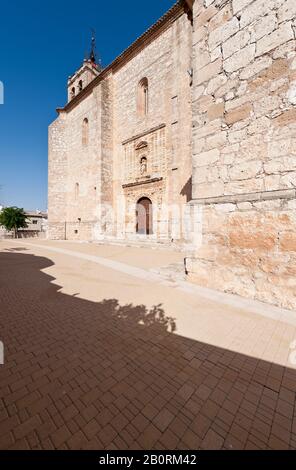 Touristische Ressourcen von Castilla-La Mancha. Kulturerbe, Natur, Feste und Traditionen, Wein und Gastronomie, Handwerk. Stockfoto