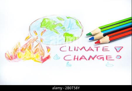 Der Klimawandel ist mit farbigen Bleistiften bemalt Stockfoto