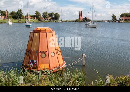 Zuiderzee Museum in Enkhuizen der futuristische Eindruck eines Künstlers von einer Fischkapsel. Stockfoto