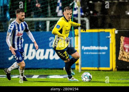 Dichte, Dänemark, 16. Februar 2020. Lasse Vigen Christensen (21) von Brondby IF beim 3F Superliga Spiel zwischen ob und Brondby IF im Nature Energy Park in Dichte. (Foto: Gonzales Foto - lasse Lagoni). Stockfoto