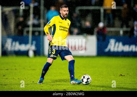 Dichte, Dänemark, 16. Februar 2020. Anthony jung (3) von Brondby IF während des 3F Superliga Spiels zwischen ob und Brondby IF im Nature Energy Park in Dichte. (Foto: Gonzales Foto - lasse Lagoni). Stockfoto