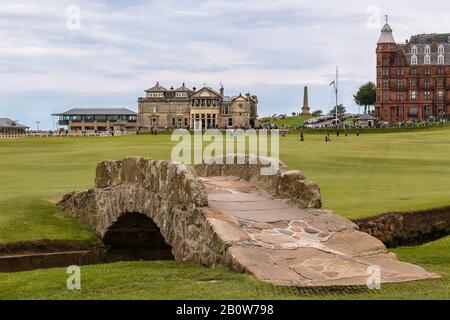 Golfplatz Swilcan Bridge St Andrews Stockfoto