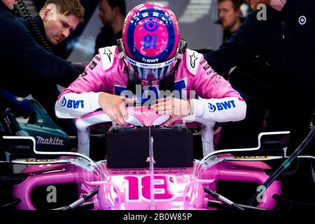 Montemelò, Barcelona - Spanien. Formel-1-Vorsaisontest 2020 Tag 3. Februar 2020. Lance Bummel von Kanada und Racing Point in der Garage am dritten Tag des F1 Wintertests Stockfoto