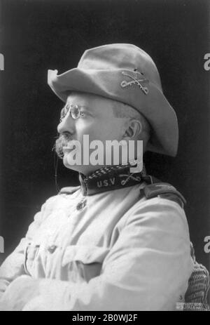 Theodore ROOSEVELT (1858-1919) amerikanischer Staatsmann im Jahr 1898 als Kommandeur des Ersten U.S.Freiwilliger Cavalry Regiment während des Spanisch-Amerikanischen Krieges Stockfoto