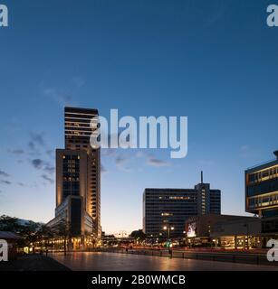 Breitscheidplatz, Waldorf Astoria, Zoo Palast, Charlottenburg, Berlin, Deutschland, Europa Stockfoto