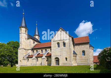 Die romantische Basilika St. Gangolf in Münchenlohra, Landkreis Nordhausen, Thüringen, Deutschland, Europa Stockfoto