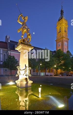 Markt mit Georgsbrunnen und Georgskirche in Eisenach, Thüringen, Deutschland, Europa Stockfoto