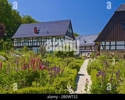 Kunst- und Kräutergarten vom Auenhof in Posterstein, Lk. Altenburg, Thüringen, Deutschland Stockfoto