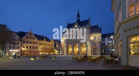 Fischmarkt mit Haus zum weiten Herde und Rathaus in Erfurt, Thüringen, Deutschland, Europa Stockfoto