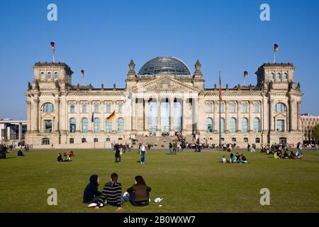 Bundestag, Sitz des Deutschen Bundestages, Platz der Republik, Berlin, Deutschland, Europa Stockfoto