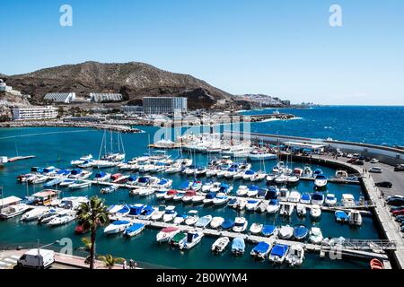 Hafen von Puerto Rico, Gran Canaria, Spanien Stockfoto