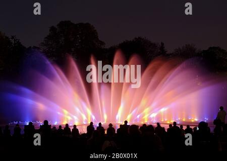 Bunte Wasserlichtspiele, Planten un Blomen, Park, Hamburg, Deutschland Europa, Stockfoto