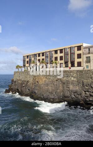 Apartments auf einer Klippe, Paseo de la Canteras, Las Palmas de Gran Canaria, Gran Canaria, Kanarische Inseln, Spanien, Stockfoto