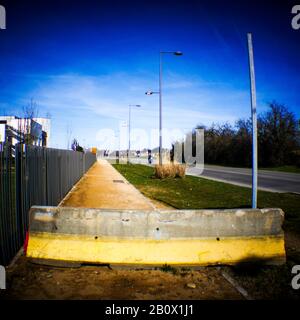 An der Grenze der Stadt, Schnittstelle zwischen Industrie- und Landwirtschaftsgebieten, Holga Digital Picture, Genas, Frankreich Stockfoto