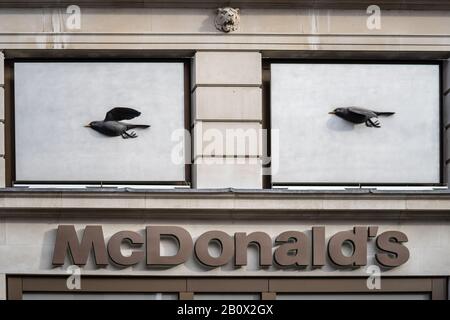 London, 26. Januar 2020. McDonalds am Leicester Square. Eines der 1270 McDonald's Restaurants in Großbritannien Stockfoto