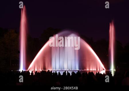 Bunte Wasserlichtspiele, Planten un Blomen, Park, Hamburg, Deutschland Europa, Stockfoto