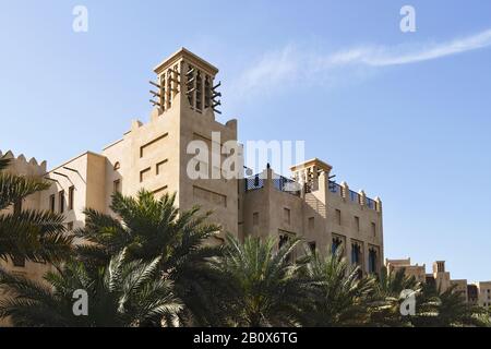 Architektur, Windtürme, historisch, Souk Madinat, Jumeirah, Emirat Dubai, Vereinigte Arabische Emirate, Arabische Halbinsel, Naher Osten, Stockfoto