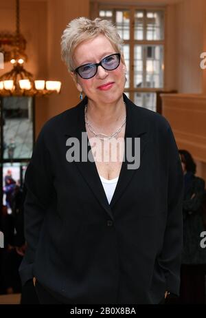 21. Februar 2020, Berlin: 70. Berlinale, Empfang FilmFernsehFonds Bayern: Doris Dörrie. Das Internationale Filmfestival findet vom 20.02. Bis 01.03.2020 statt. Foto: Jens Kalaene / dpa-Zentralbild / dpa Stockfoto