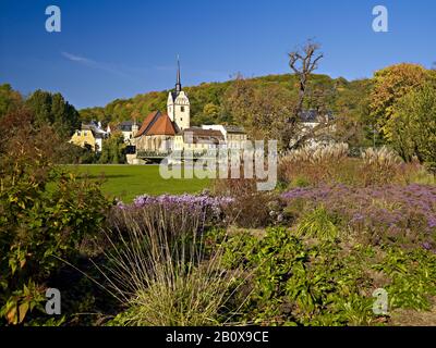 Hofwiesenpark und Stadtteil Untermhaus mit Kirche St. Maria in Gera-Thüringen, Deutschland, Stockfoto