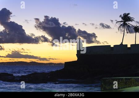 Santa Maria Fort bei Sonnenuntergang, Barra, Salvador da Bahia, Bahia, Brasilien, Südamerika, Stockfoto