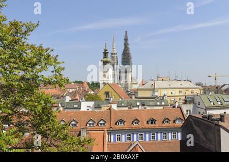 Blick von der Oberstadt zur Kathedrale, Gornij Grad, Zagreb, Kroatien, Balkan, Südosteuropa, Stockfoto