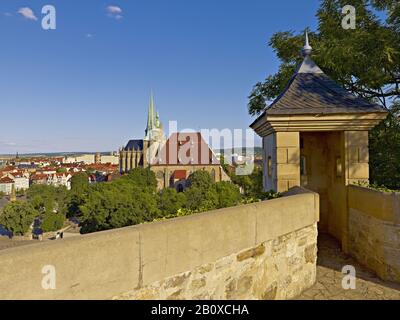 Wächterzelle der Zitadelle Petersberg mit Dom und Severskirche, Erfurt, Thüringen, Deutschland, Stockfoto