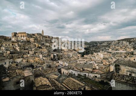 Hochperspektive der Skyline der Altstadt von matera, italien Basilikata Stockfoto