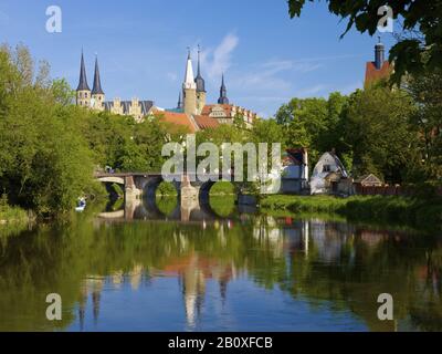 Blick auf den Dom St. Johannes und Laurentius mit Saale, Merseburg, Sachsen-Anhalt, Deutschland, Stockfoto