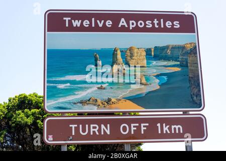 Schild bei The Twelve Apostles, Port Campbell National Park, Western District, Victoria, Australien Stockfoto