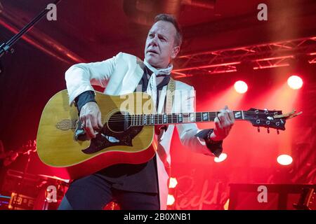 Brighton, Großbritannien. Februar 2020 tritt der englische Schauspieler und Musiker Kiefer Sutherland live auf der Bühne bei Chalk Credit auf: Jason Richardson/Alamy Live News Stockfoto