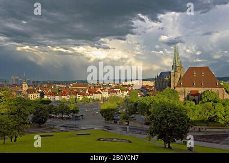 Blick von Petersberg nach Erfurt mit Dom und Severskirche, Thüringen, Deutschland, Stockfoto