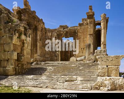 Treppe zum Bacchus-Tempel in der antiken Stadt Baalbek, Libanon, Stockfoto