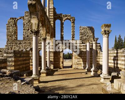Hypostyle-Saal des Nordpalastes in der antiken Stadt Anjar auch Haoush Mousa, Libanon, Stockfoto