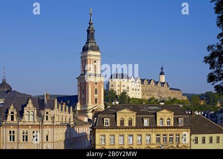 Stadtkirche St. Marien und obere Burg in Greiz, Thüringen, Deutschland, Stockfoto