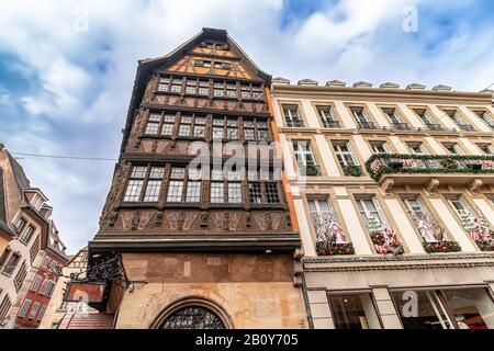 Haus Kammerzell ist eines der berühmtesten Gebäude in Straßburg und eines der am meisten verzierten und gut erhaltene mittelalterliche zivilen Gehäuse Gebäude in l Stockfoto