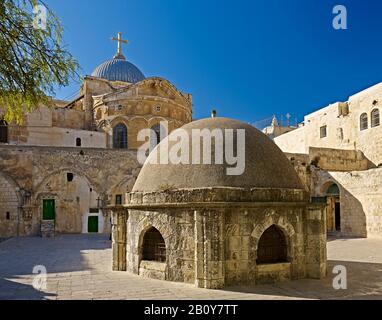 Äthiopische Kapelle auf Golgotha mit Grabeskirche im Hintergrund, Jerusalem, Israel, Stockfoto