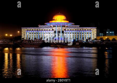 Bunte Beleuchtung, Projektion, Sharjah Light Festival, Justizpalast, Gerichtsgebäude, Emirat Sharjah, Vereinigte Arabische Emirate, Naher Osten, Asien, Stockfoto