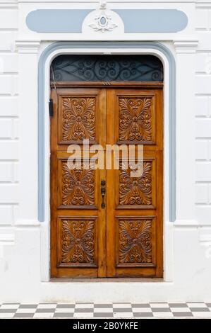 Spanische Kolonialfassade, León, Nicaragua, Mittelamerika, Stockfoto