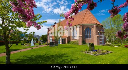 St.-Bartholomäus-Kirche in Mittelkirchen-Lühe, Altes Land, Landkreis Stade, Niedersachsen, Deutschland, Stockfoto