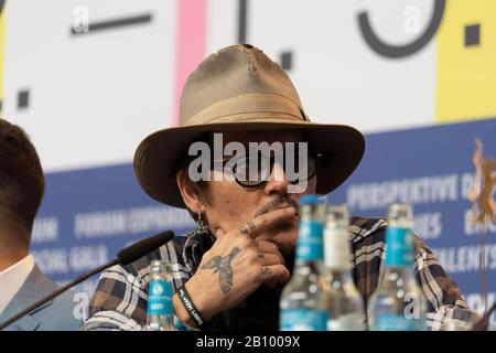 Berlin, Deutschland. Februar 2020. Pressekonferenz des Films 'Minamata' auf der 70. Berlinale 2020. (Foto von Beata Siewicz/Pacific Press) Credit: Pacific Press Agency/Alamy Live News Stockfoto