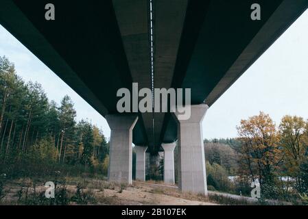 Autobahnbrücke bei Ilmenau Stockfoto