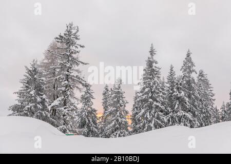 Sonnenuntergang auf der Hochwurzen, Schladminger Tauern, Dachstein, Österreich Stockfoto